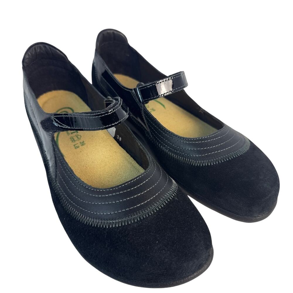 Naot Kirei Mary Jane‎ Shoes Women's US8-8.5 EU39 Black Suede Adjustable Strap